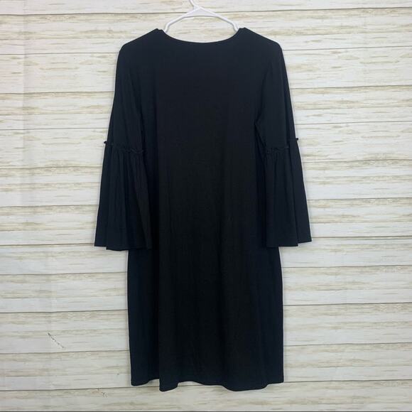 Cupio Bell Sleeve Knee Length V-Neck Dress Black - Picture 6 of 6